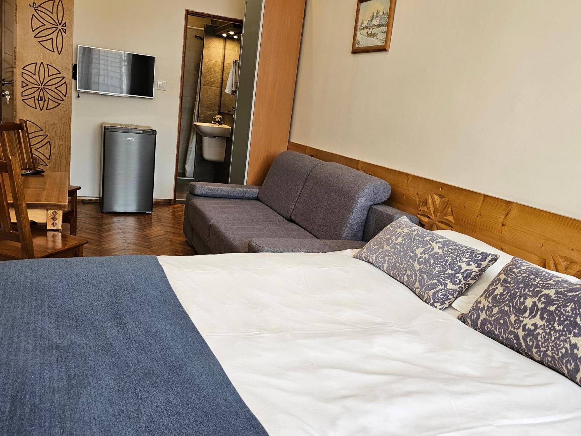Pokoje I Apartamenty Krupowki 36 Zakopane Ngoại thất bức ảnh